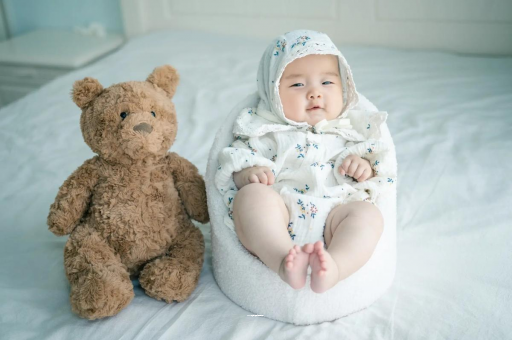 宣汉宝宝吃不饱母乳的症状